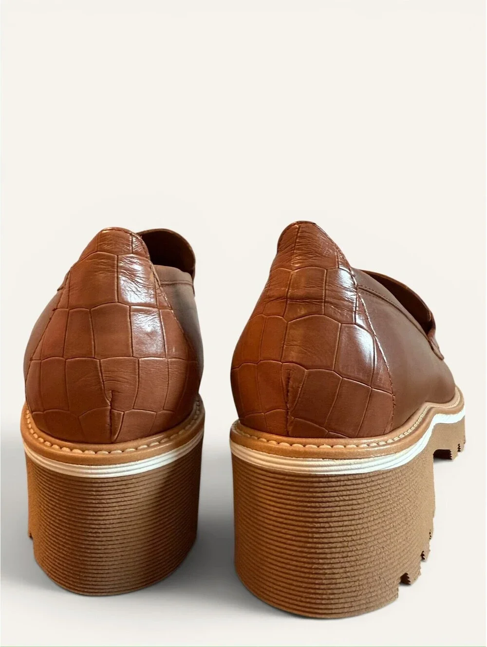 M. Gemi NWOT Elsa Croco Printed Loafers-Size 40.5 / 9.5-Tan